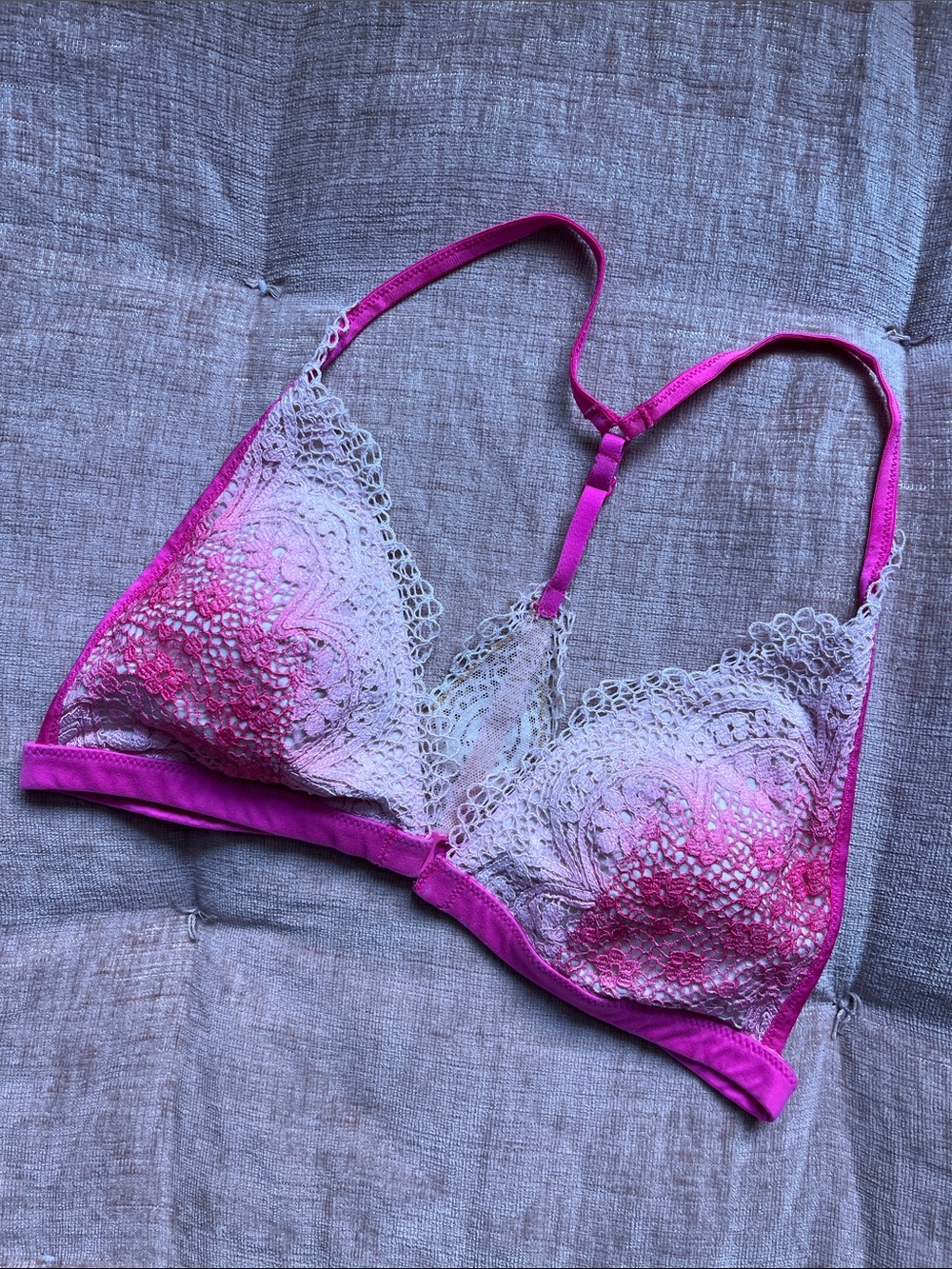 VICTORIAS SECRET BRA PINK LACE RACERBACK FRONT CLIP CLOSE FAIRY CORE LINGERIE